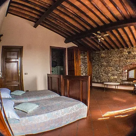 Domus Clotilde Bed and Breakfast Λούκα