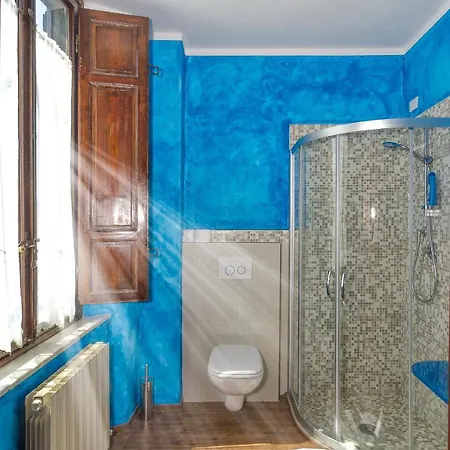 Domus Clotilde فندق مبيت وإفطار *