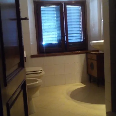فندق مبيت وإفطار Domus Clotilde *